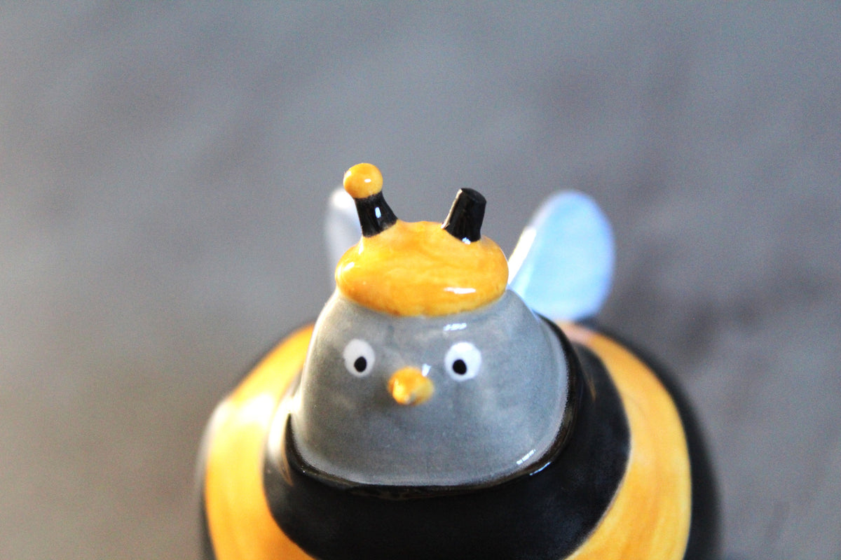 Bee pigeon