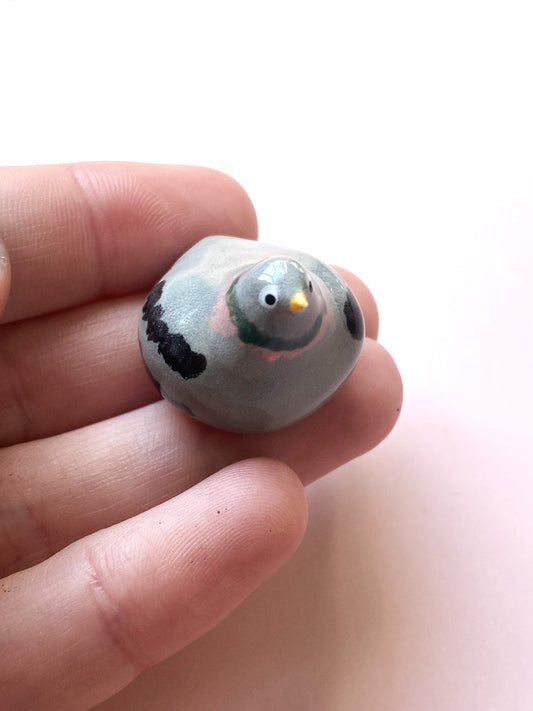 Mini pigeon